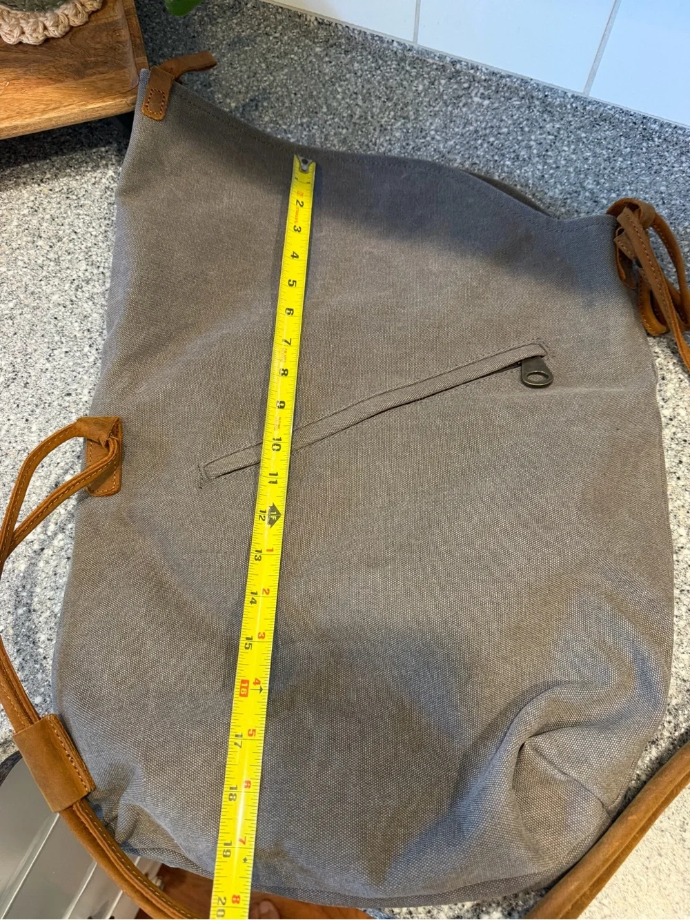 N/A spacious gray